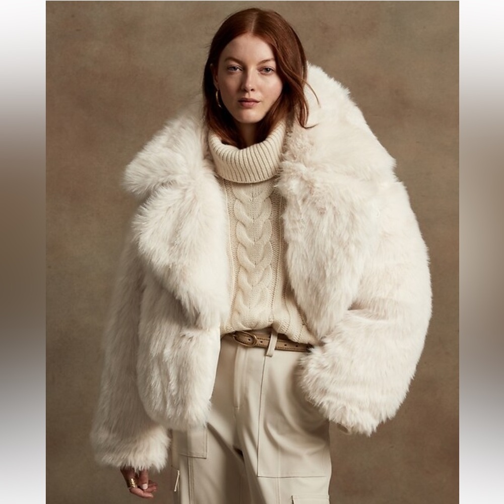 Banana Republic White Cream Puffer Jacket